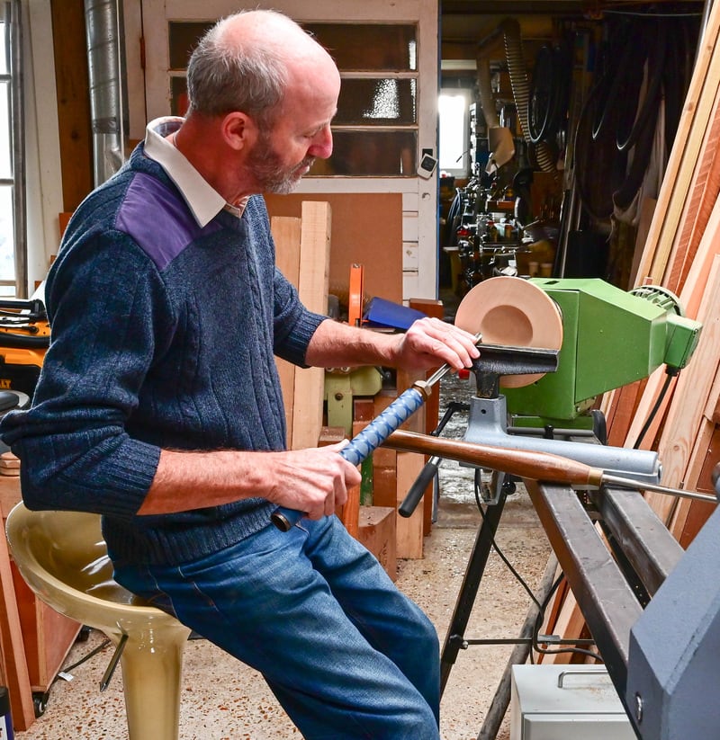 You can often achieve a more comfortable turning position with the headstock rotated