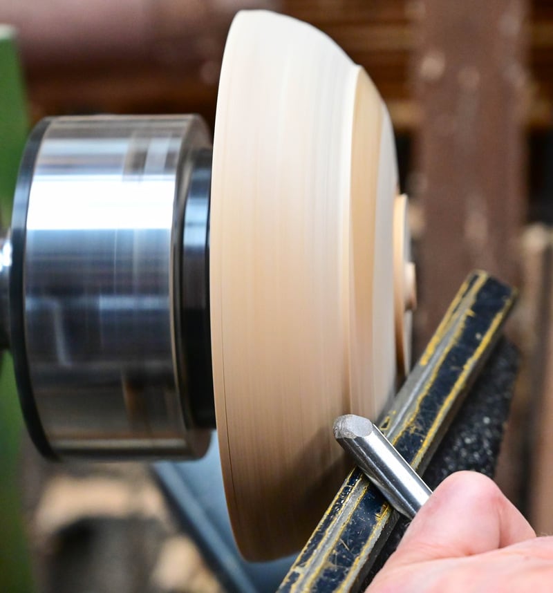If you can’t swing your body to achieve one continuous cut, you can learn to pick up the cut by adjusting your position and possibly your toolrest