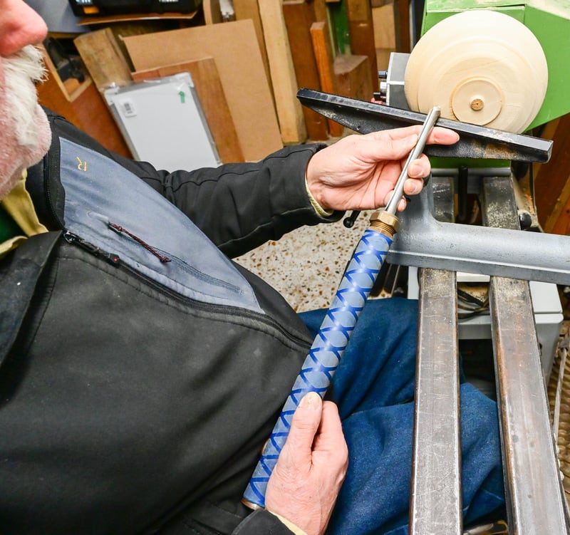 Placing your knees under the lathe bed seems a good idea, but then you’re tempted to get too close to swing the tool