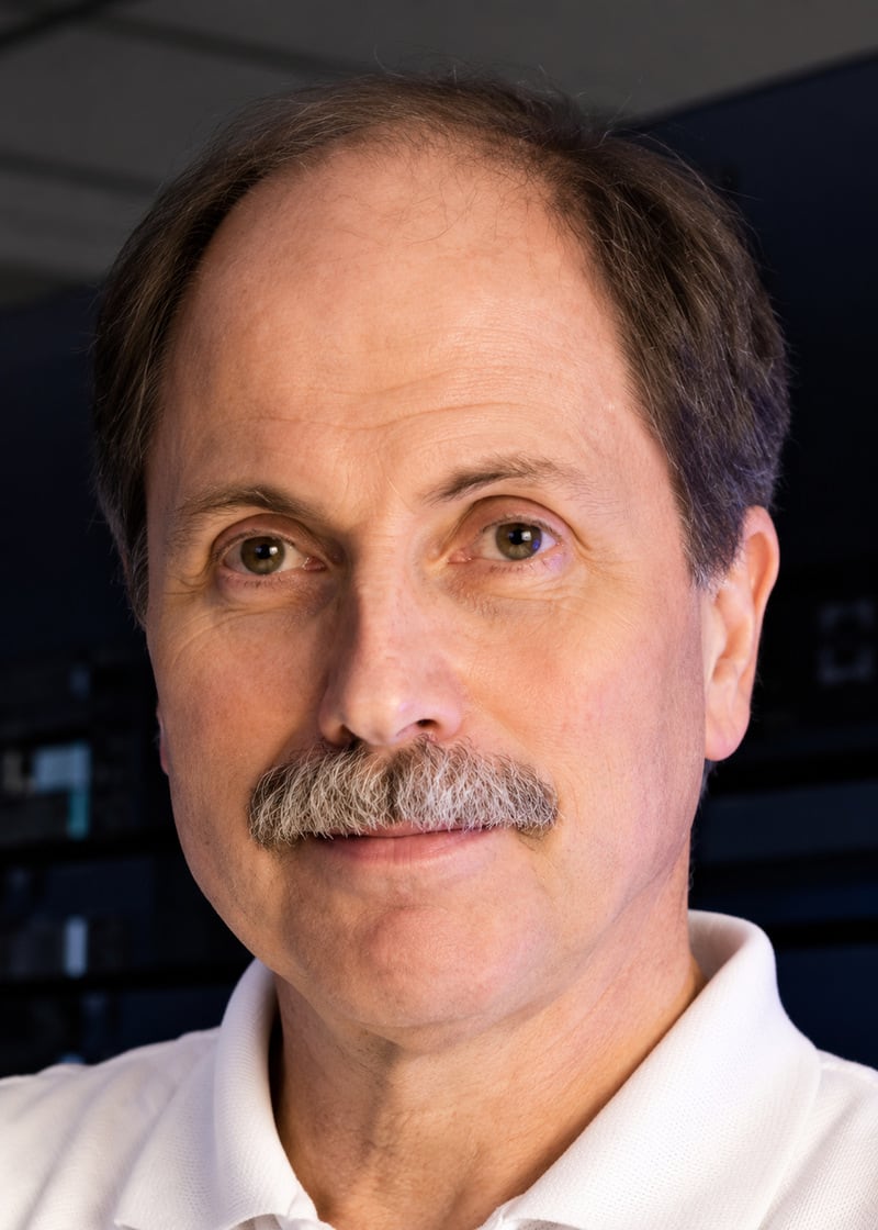 Dennis DeVendra