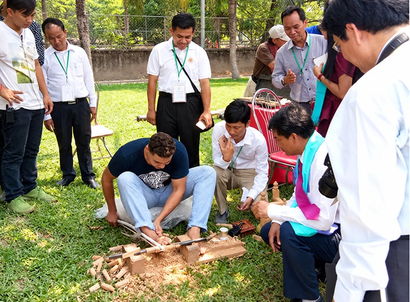 2018 World Wood Day woodturning demonstration in Cambodia