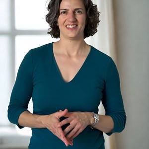 Photo of Laura Ross