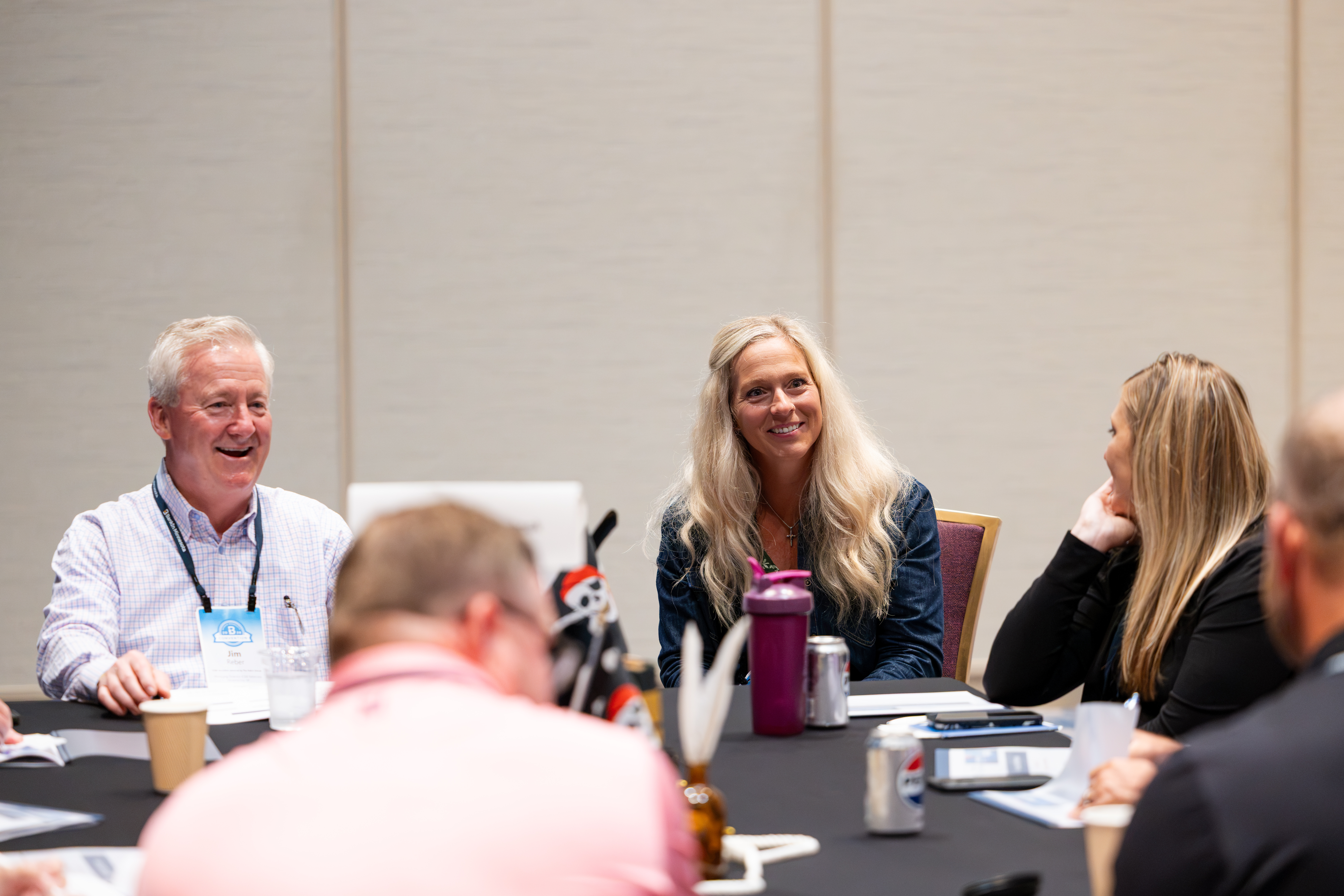 BankIn Minnesota Associate Members lead a roundtable discussion at Convention.