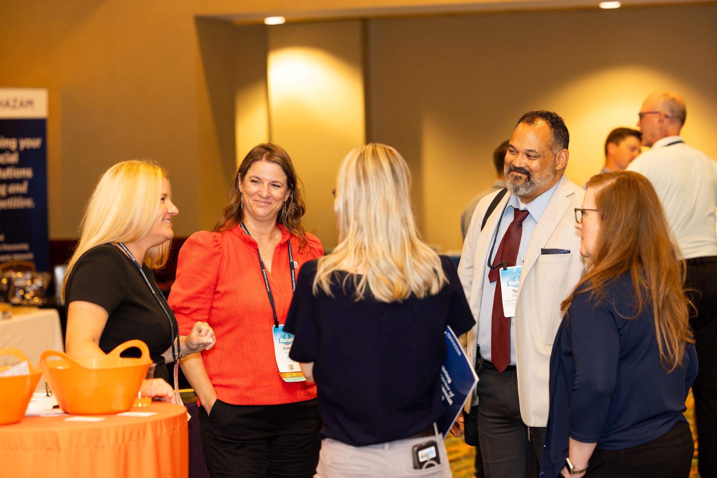BankIn Minnesota members connect during the annual Convention.