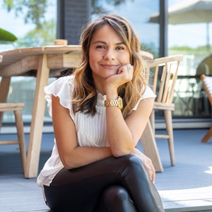 Photo of Stephanie Mateus