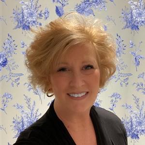 Photo of Lynn Godar-Mollica
