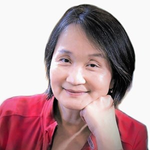 Photo of Evelyn Hou
