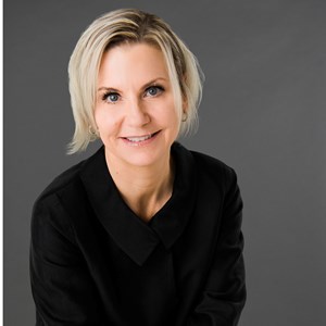 Photo of Shannon Bell