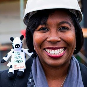 Photo of Valerie Artis