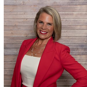 Photo of Stephanie Owens