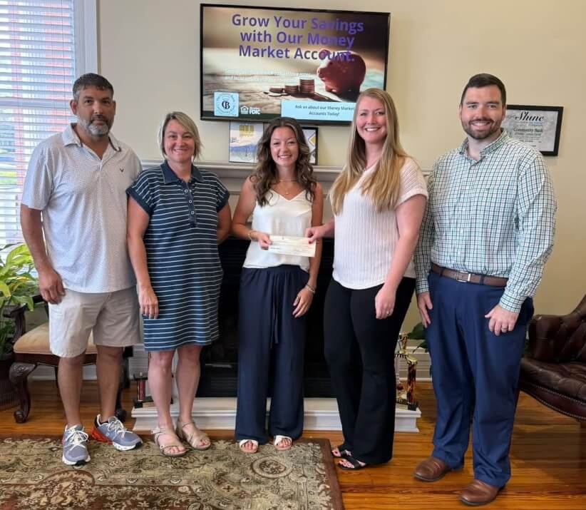 Citizens Bank of Cochran and Community Bank of Dublin-Laurens County Chuck Harwell Scholarship