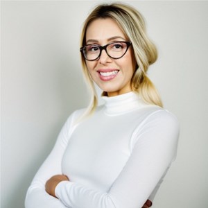 Photo of Andrea Leal