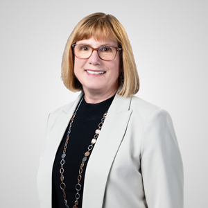 Photo of Leslie McGill