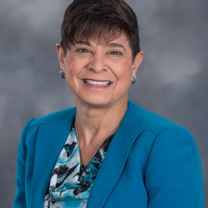 Photo of Elaine Saef