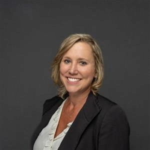 Photo of Laurie Edwards