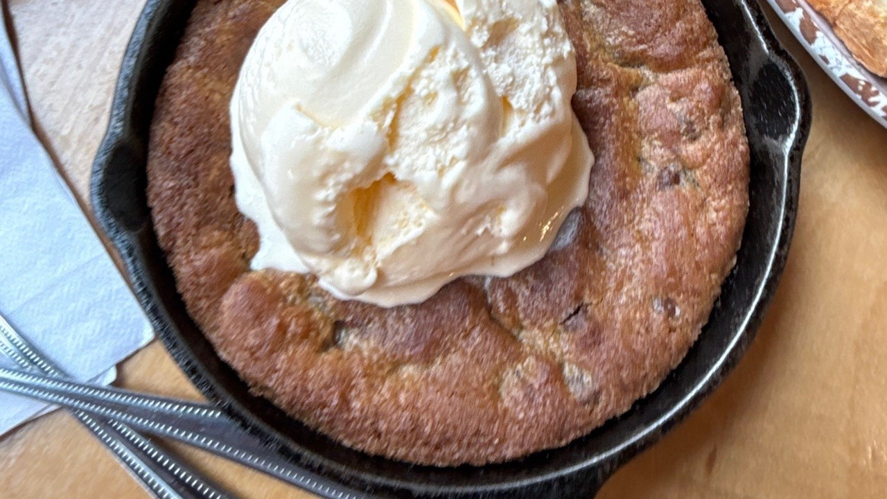Deep Dish Chocolate Chip Cookie
