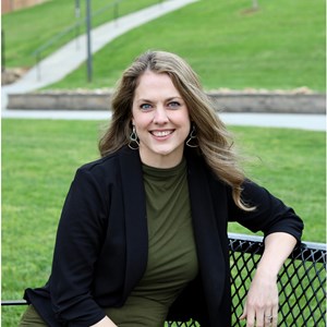 Photo of Lauren Hurdle