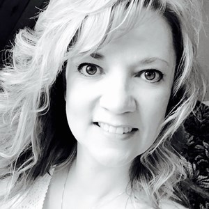 Photo of Amy Warner