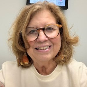 Photo of Linda Lewanski