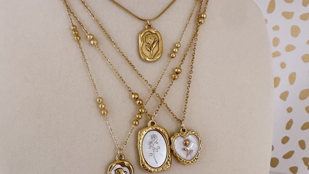 Accessory Stainless Steel - Gold Plating - Hypoallergenic - Water- Resistant