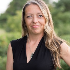 Angela Whitten