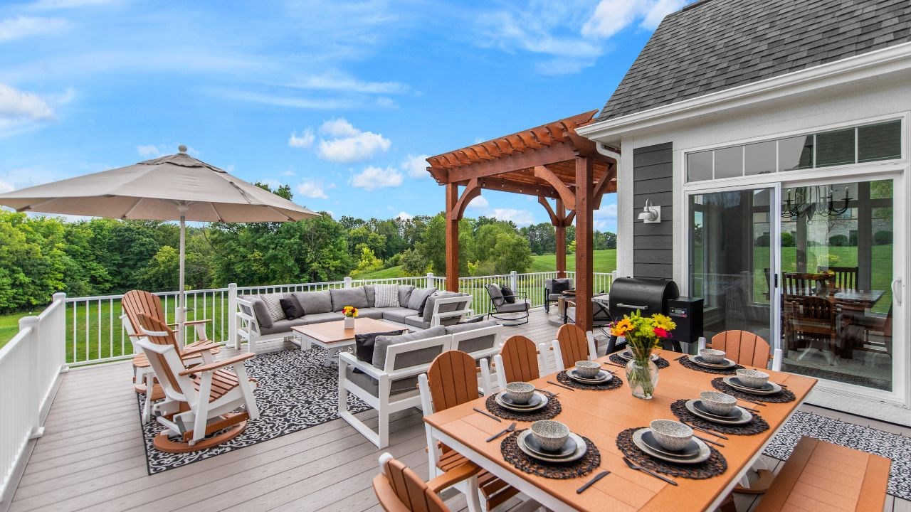 New Deck in West Bend