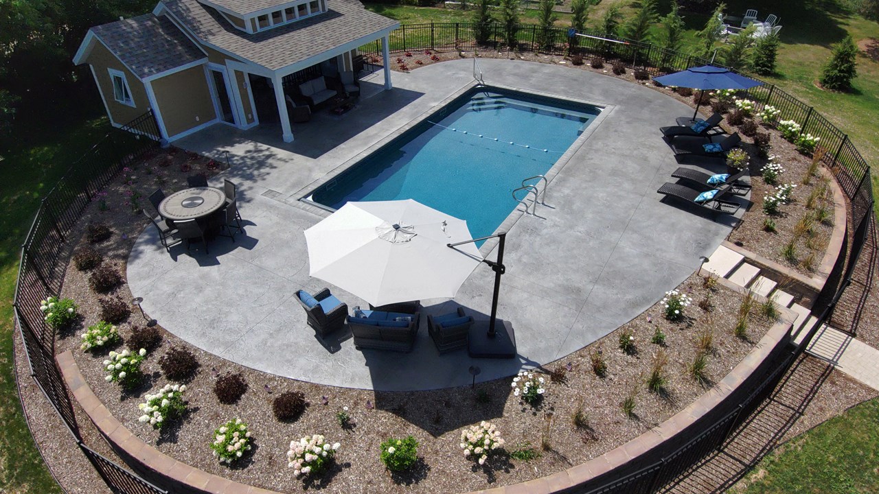 Vinyl Liner Pool with Cabana - Hartland