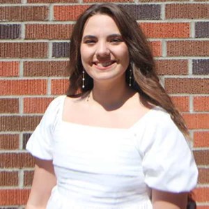 Photo of Carly Cushman