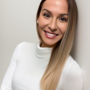Photo of Laura Neyer