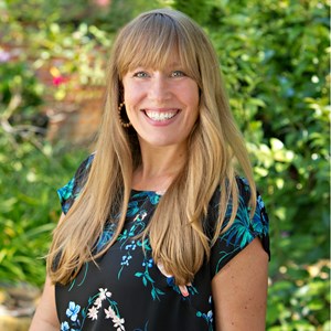 Photo of Julie Keith
