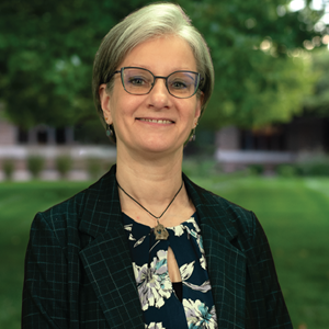 Photo of Lori Mayo