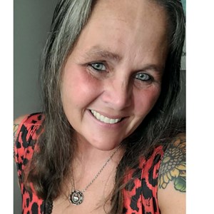 Photo of Kelly Johnson