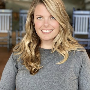 Photo of Lindsey Roberts