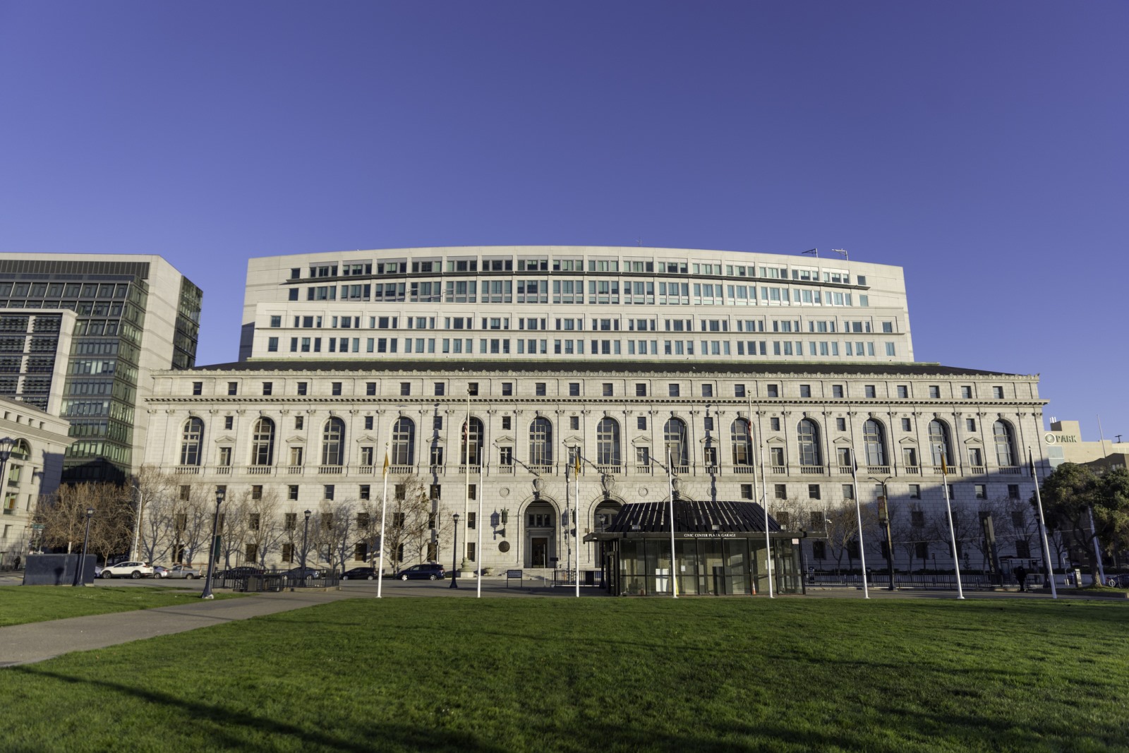 External shot of the California Supreme Court building