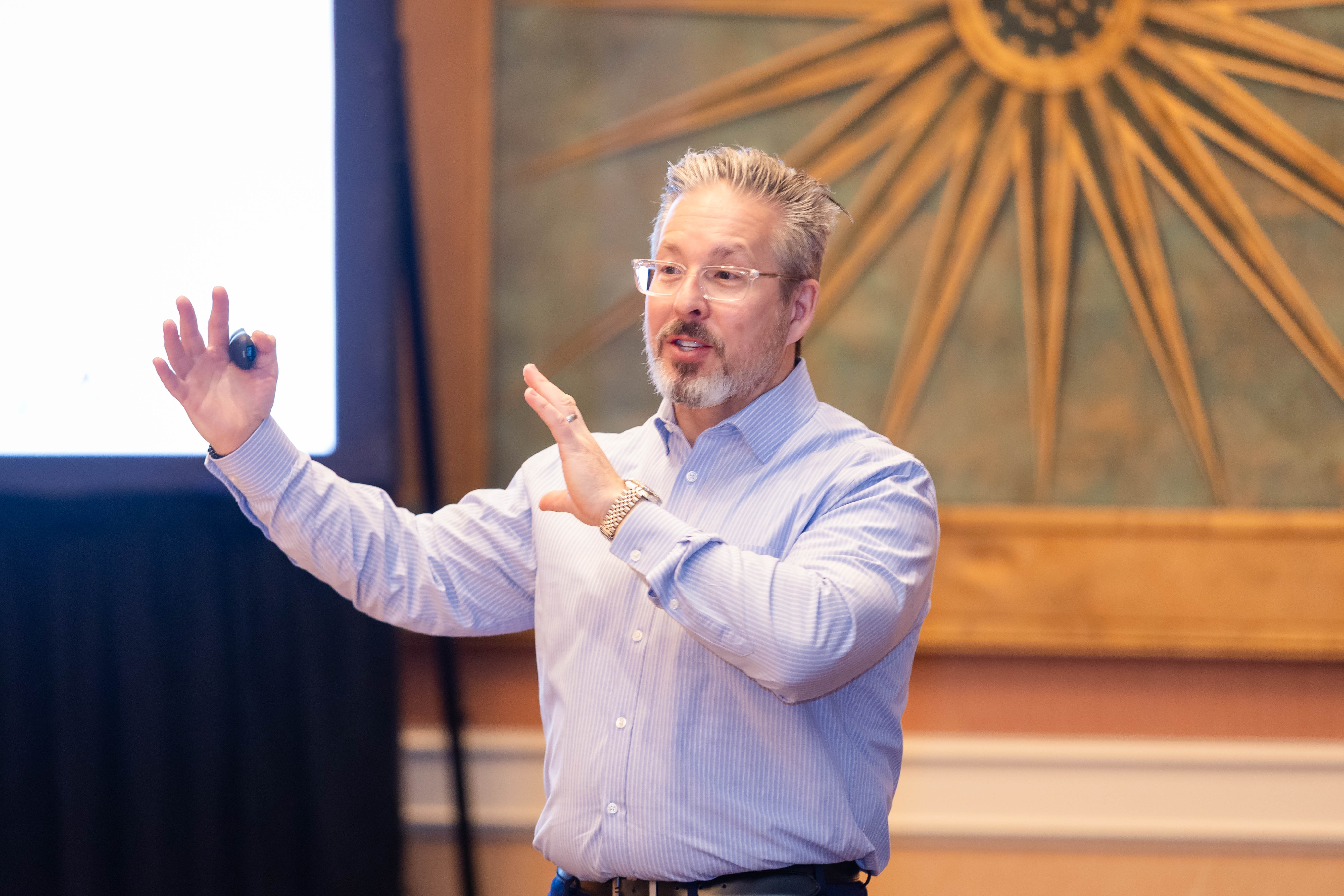 Peter Landers, GGA, teaches the NAF Institute.