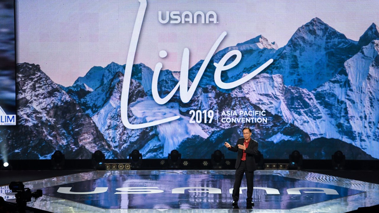 USANA - 7000-STRONG AUDIENCE