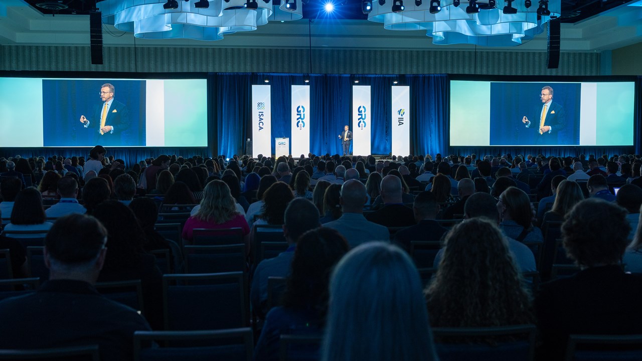 Rob Clark Jr - Emceeing to audience of over 1,000 