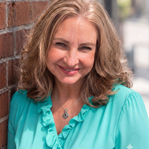 Photo of Rebecca Pluth