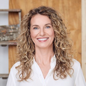 Photo of Cara Brookins