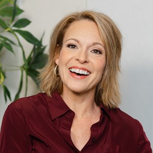 Photo of Leslie Gordon
