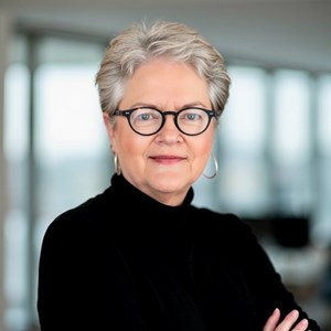 Photo of Lois Creamer