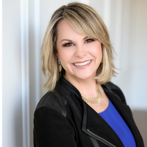 Photo of Kim Becking