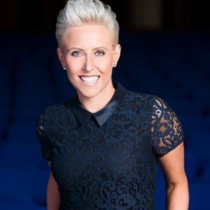 Photo of Laura Schwartz