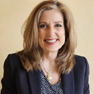 Photo of Theresa Syer