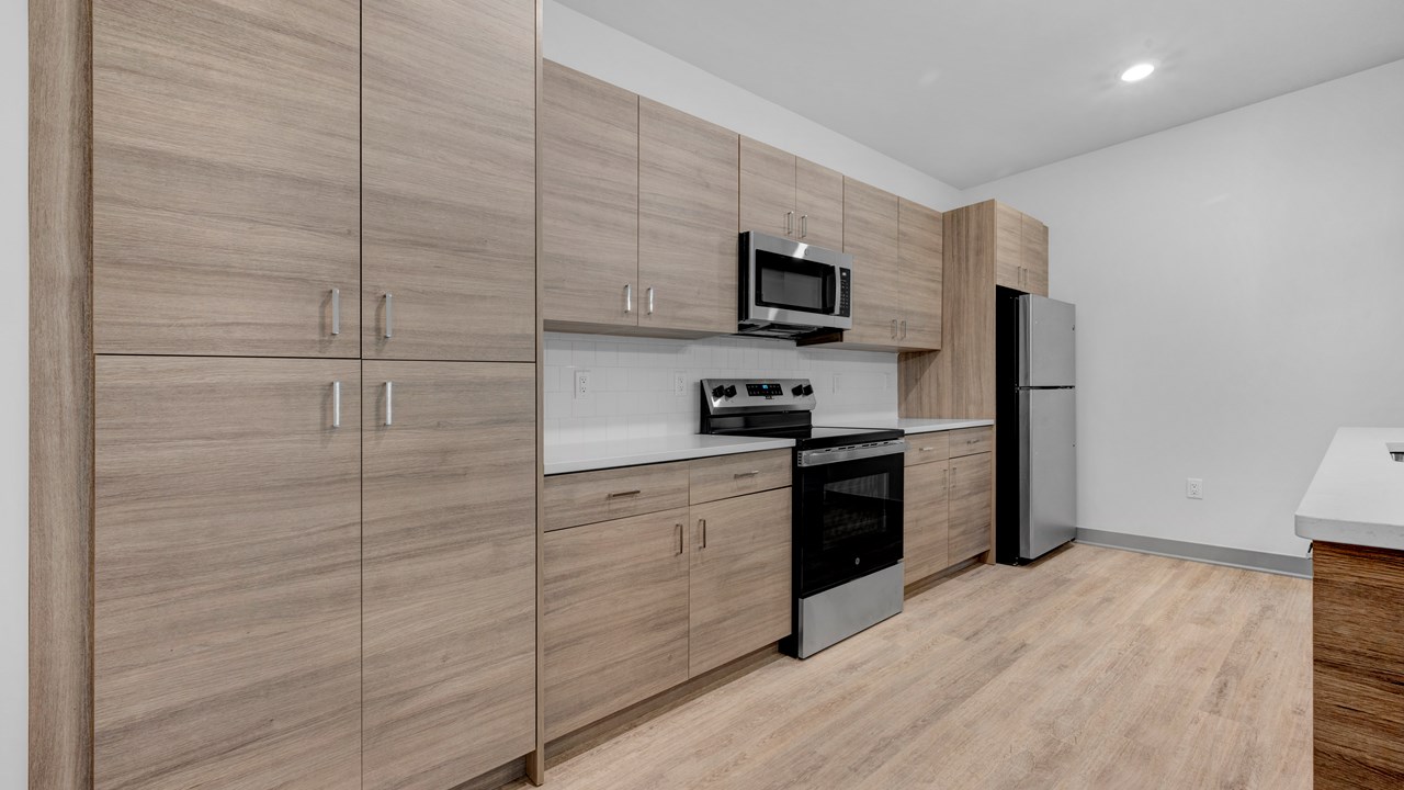 1-bed, 1 bath Leland Kitchen
