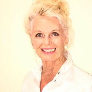 Photo of Linda Warren
