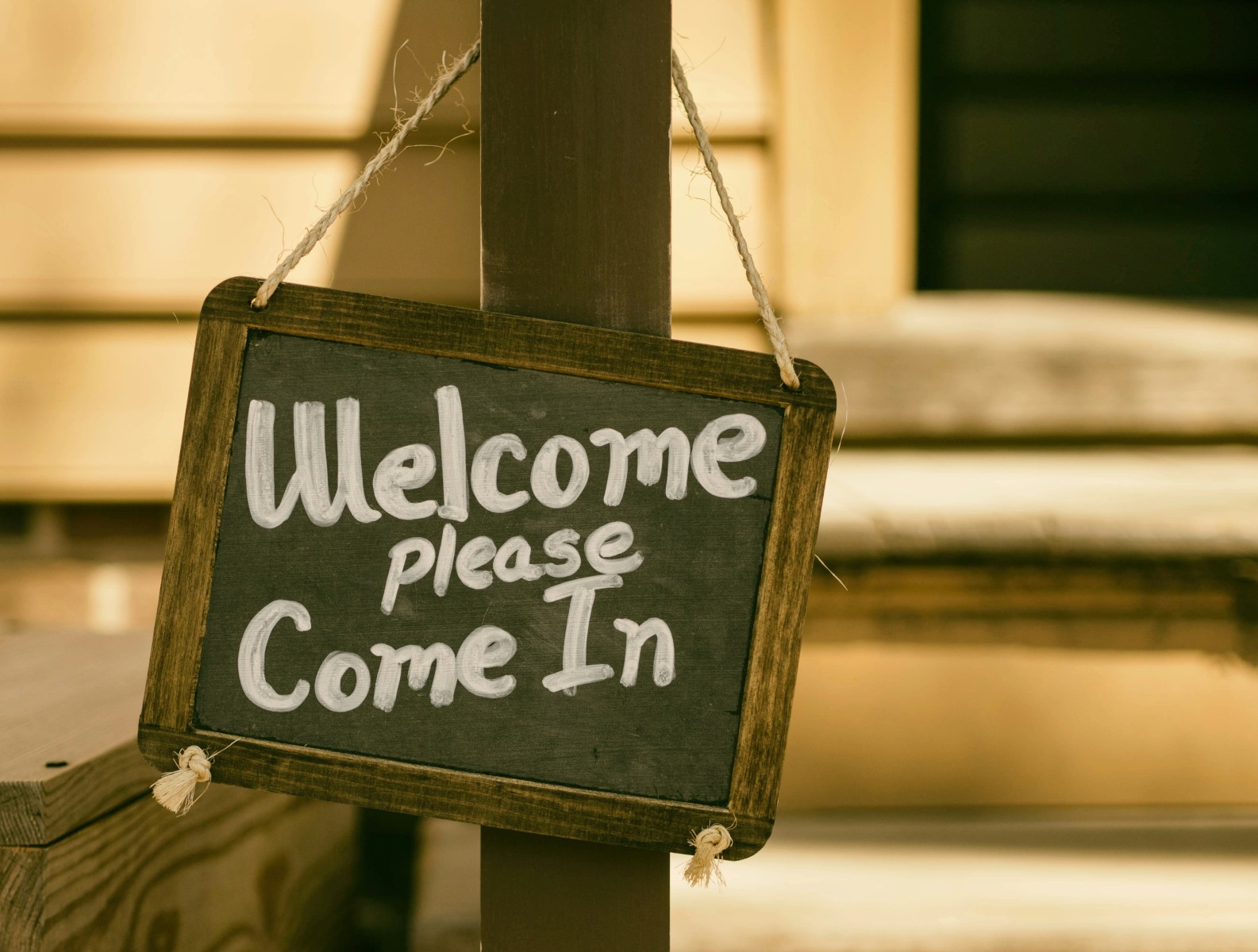 Welcome and please come in!