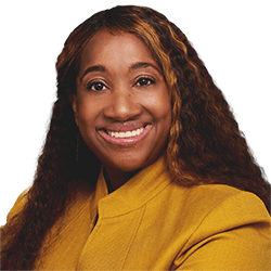 Kenyatta Lewis headshot
