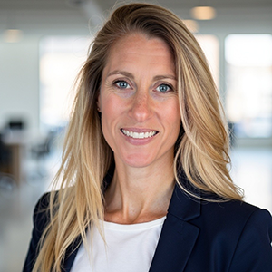 Annie Steighner headshot