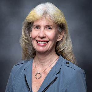 Elizabeth Eldridge headshot